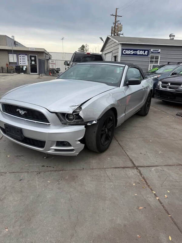 2013 Ford Mustang V6