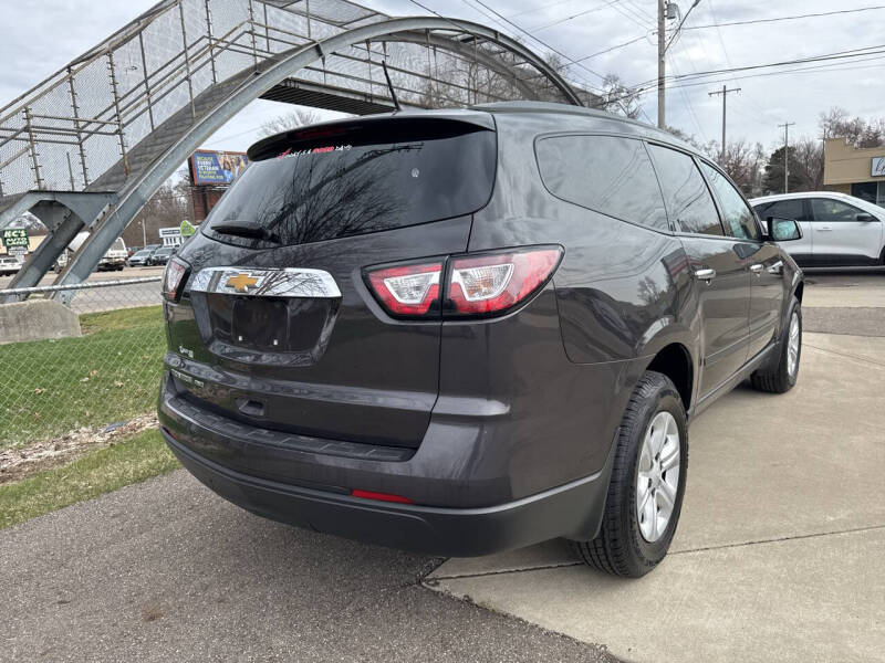 2017 Chevrolet Traverse LS