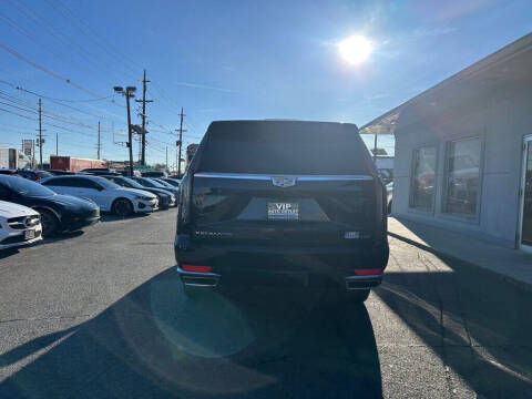 2022 Cadillac Escalade ESV Premium Luxury