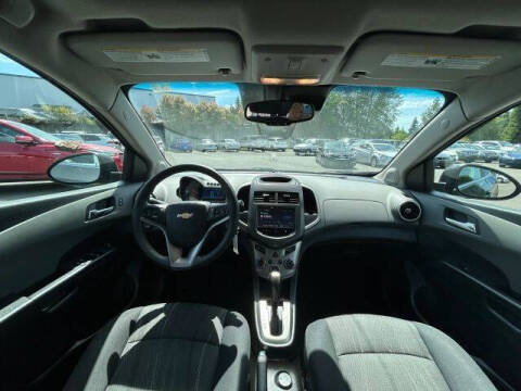 2015 Chevrolet Sonic LT Auto