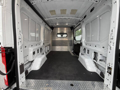 2023 Ford Transit 250