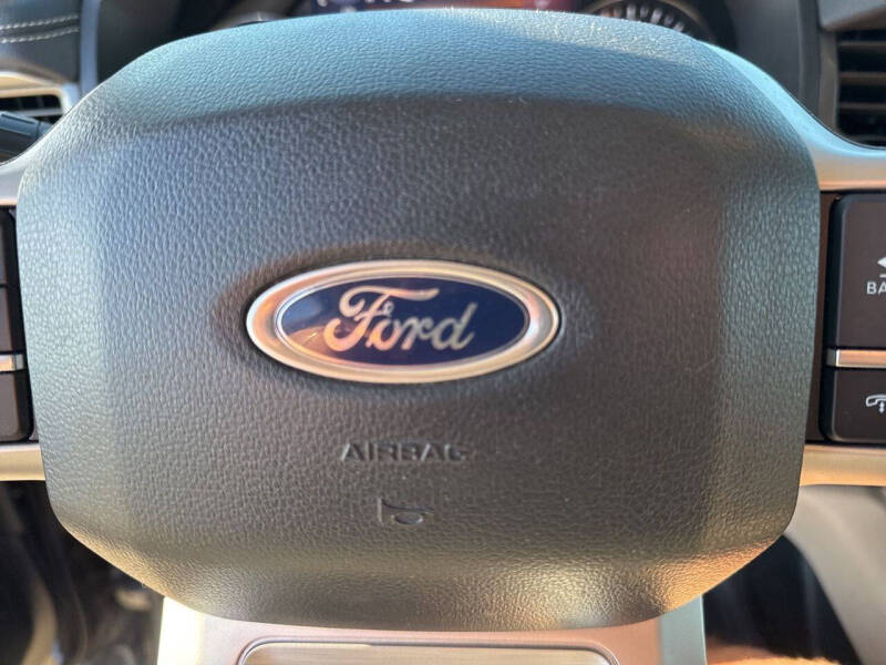 2023 Ford Expedition XLT