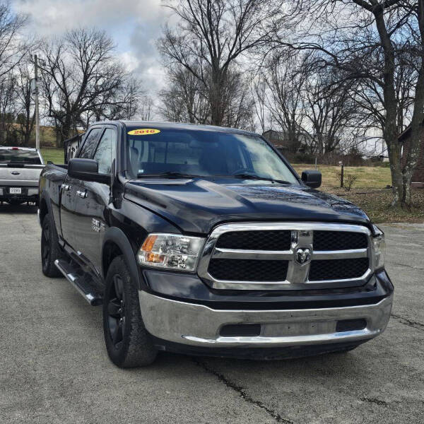 2016 RAM 1500 SLT