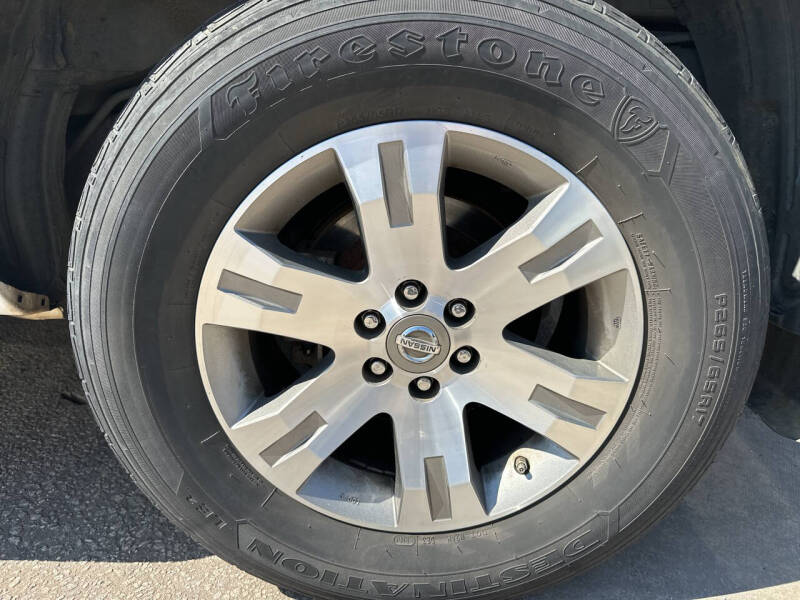 2012 Nissan Pathfinder Silver Edition