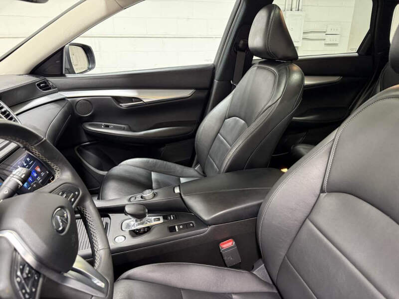 2019 Infiniti QX50 Luxe