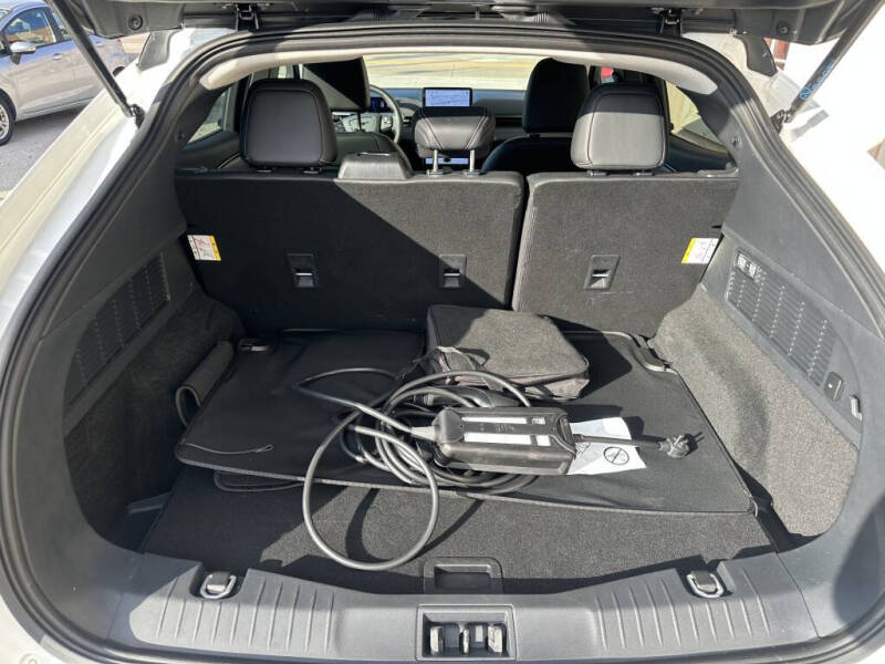 2024 Ford Mustang Mach-E Select