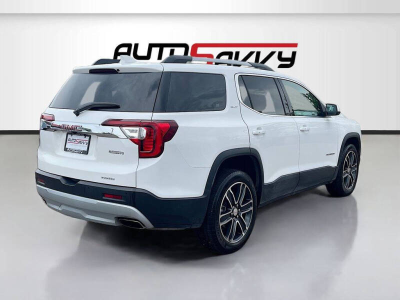 2023 GMC Acadia SLT