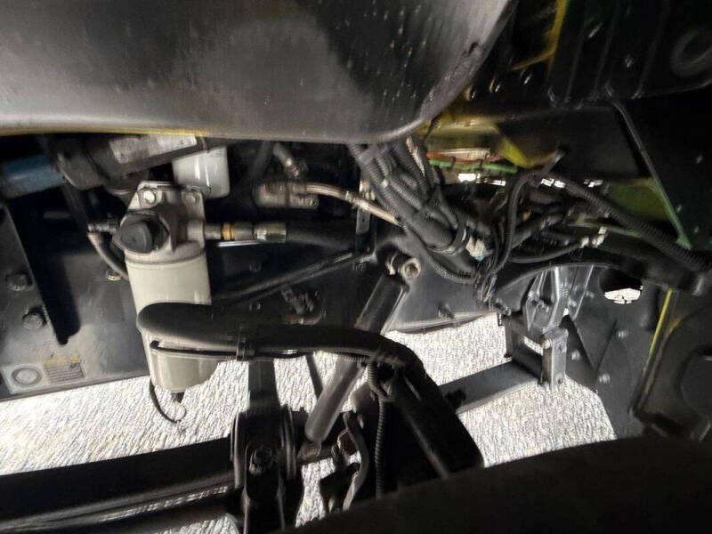2009 Peterbilt 330