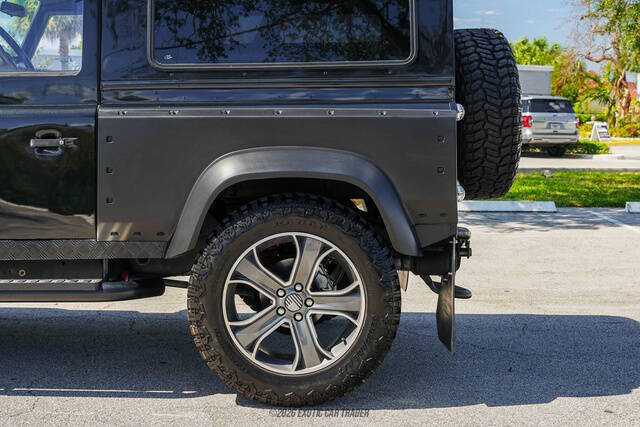 1990 Land Rover Defender