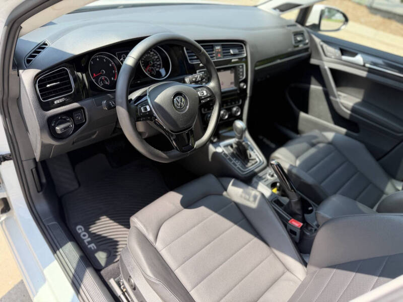 2015 Volkswagen Golf TSI SEL