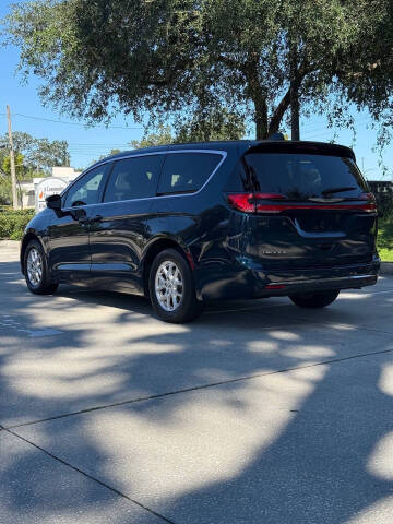 2023 Chrysler Pacifica Touring L