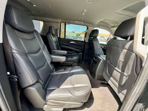 2020 Cadillac Escalade ESV Standard