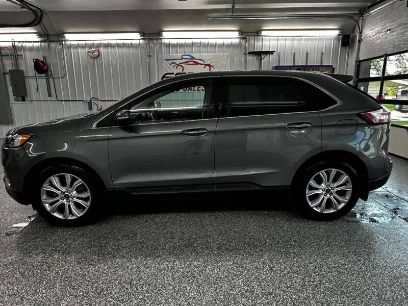 2022 Ford Edge Titanium