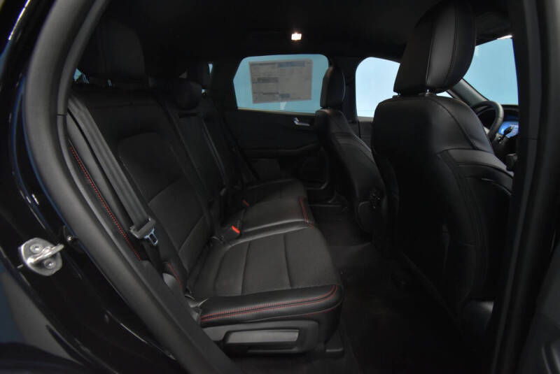 2026 Ford Escape ST-Line Select