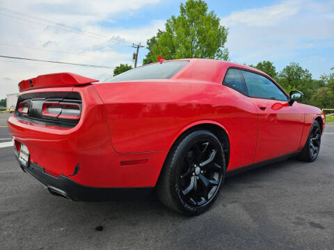 2015 Dodge Challenger SXT