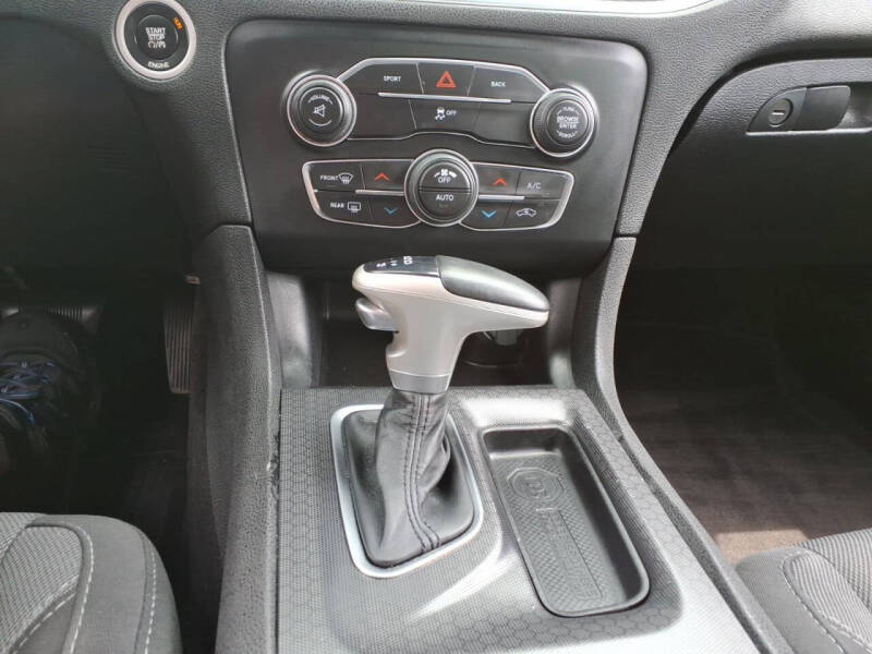 2016 Dodge Charger SXT