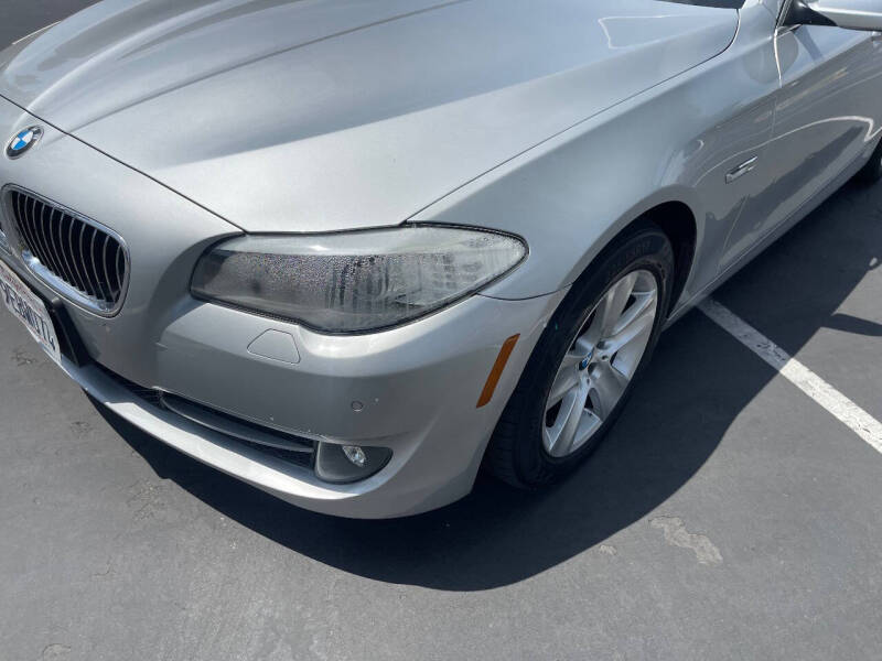 2012 BMW 5 Series 528i