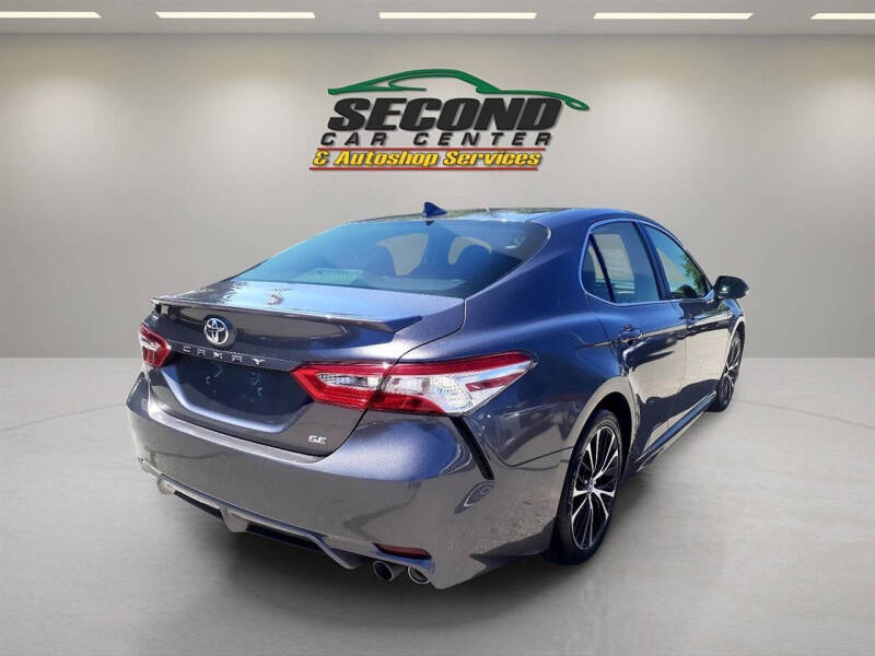 2019 Toyota Camry SE