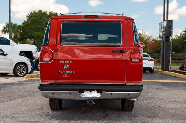 2000 Dodge Ram Van 3500 Maxi