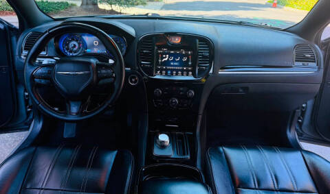2018 Chrysler 300 S