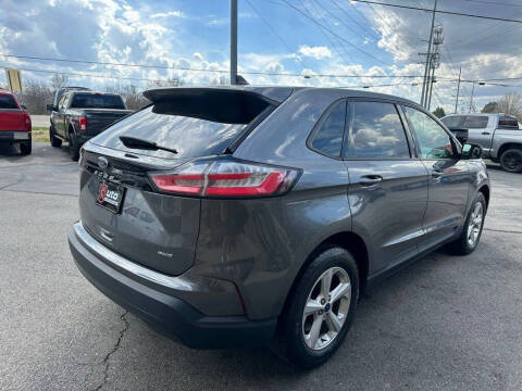 2022 Ford Edge SE