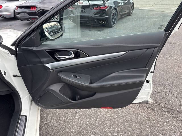 2023 Nissan Maxima 3.5 SV