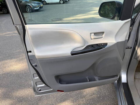 2013 Toyota Sienna