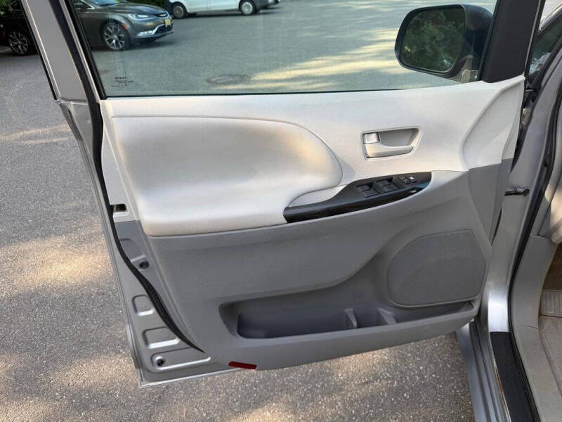 2013 Toyota Sienna