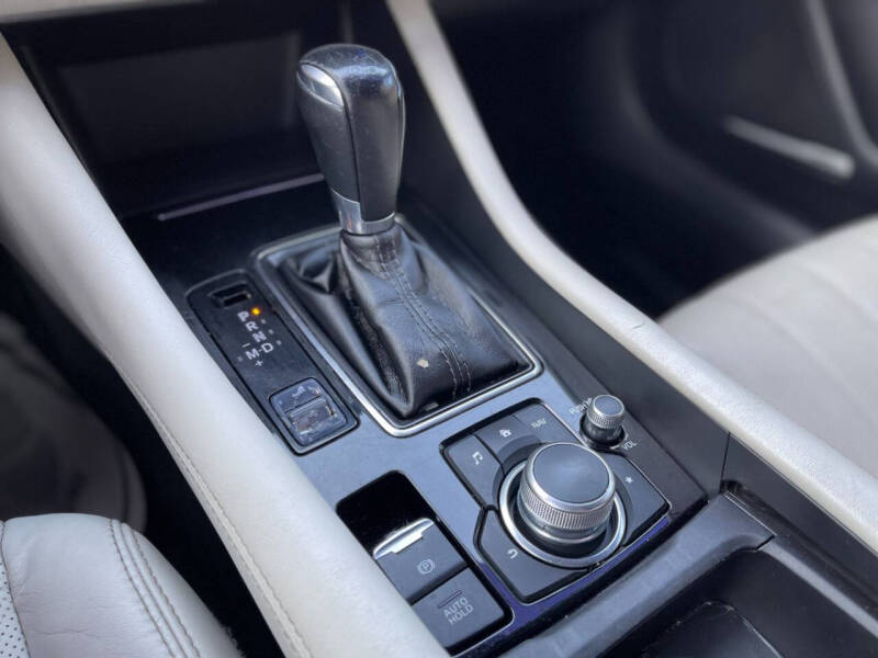 2018 Mazda MAZDA6 Signature