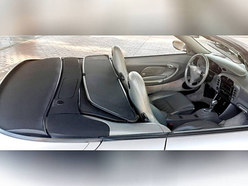 2004 Porsche 911