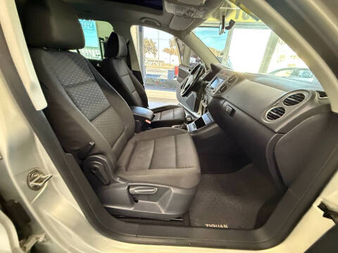 2009 Volkswagen Tiguan SE