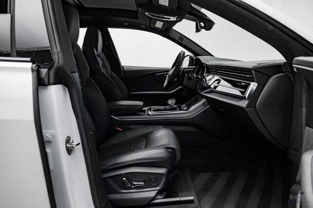 2023 Audi RS Q8 4.0T quattro