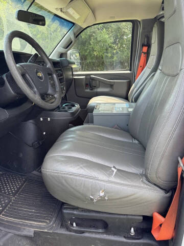 2017 Chevrolet Express 2500
