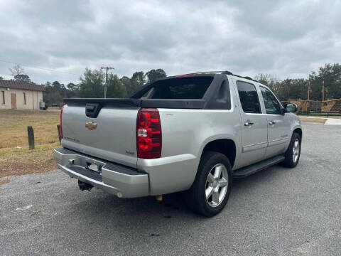 2011 Chevrolet Avalanche LT