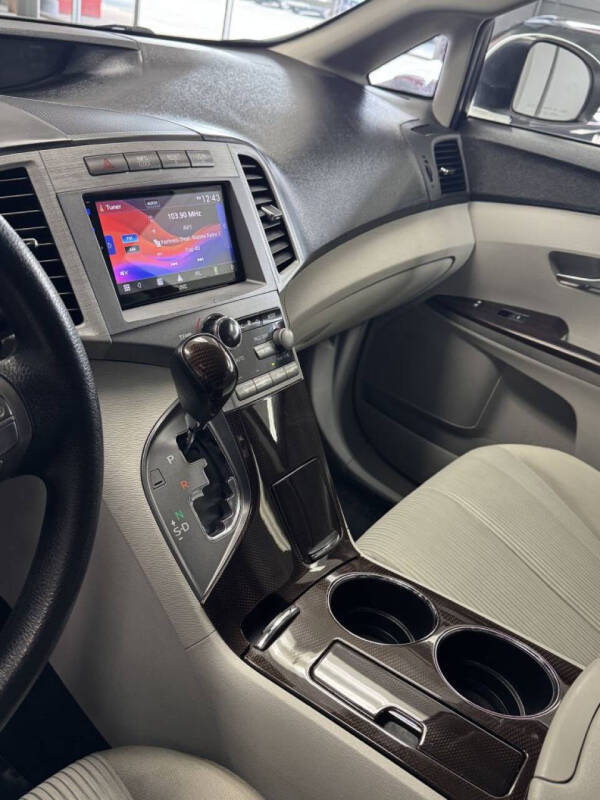 2012 Toyota Venza LE