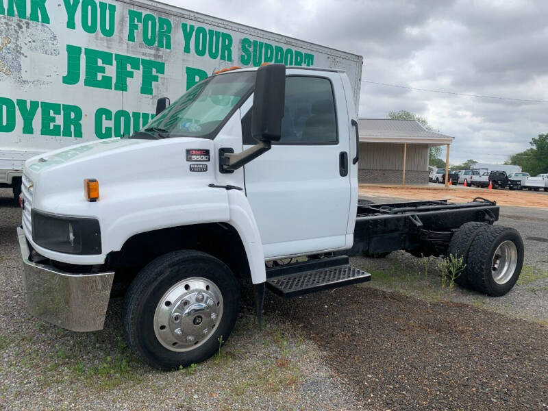 2003 GMC C5500 null photo 2