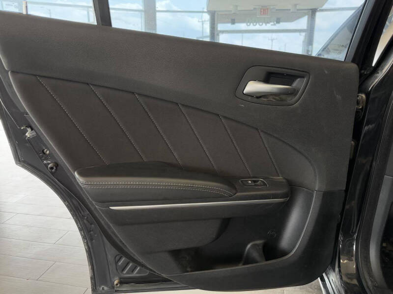 2017 Dodge Charger SXT