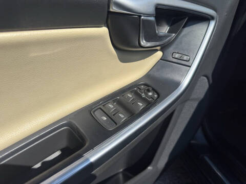 2016 Volvo S60 T5 Drive-E Premier