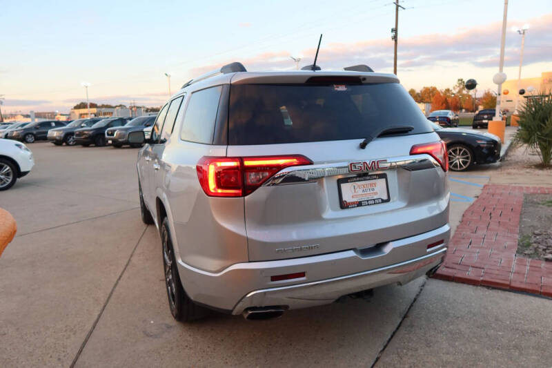 2017 GMC Acadia Denali