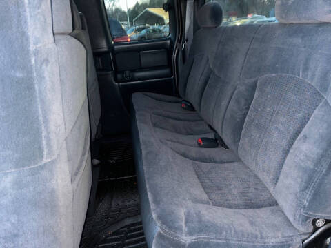 2000 Chevrolet Silverado 1500 LS