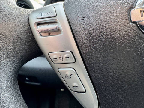 2015 Nissan Versa 1.6 S Plus