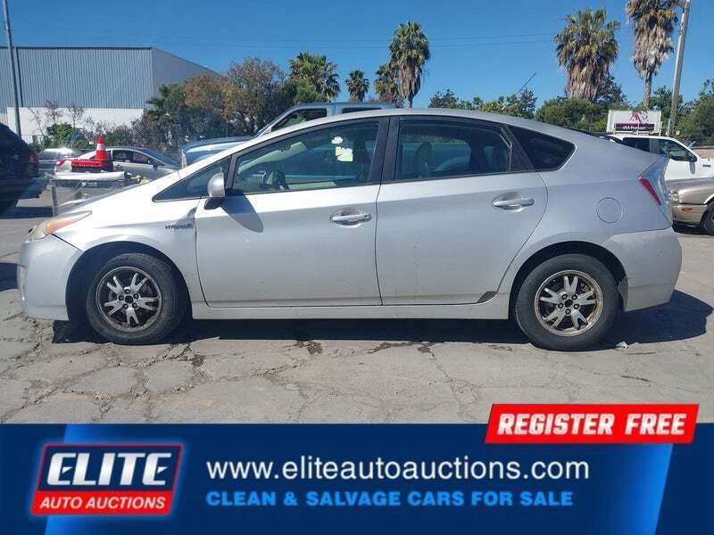 2011 Toyota Prius Two