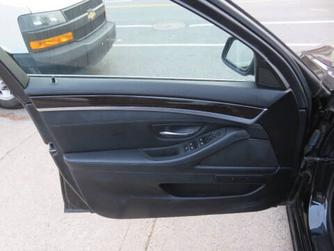 2013 BMW 5 Series 528i xDrive