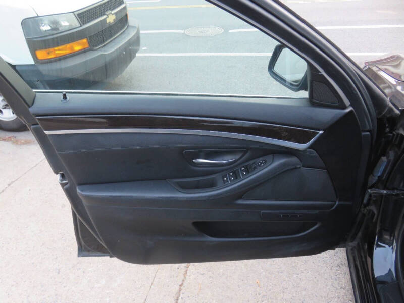 2013 BMW 5 Series 528i xDrive