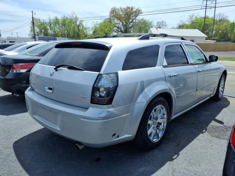 2005 Dodge Magnum SXT