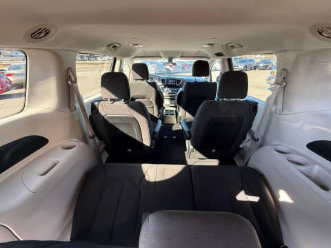 2018 Chrysler Pacifica LX