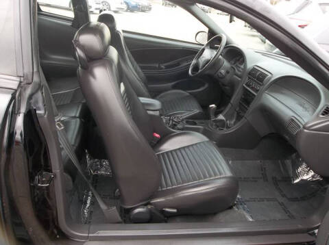 2004 Ford Mustang Mach 1 Premium