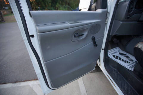 2003 Ford E-Series E-250