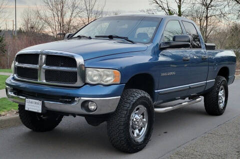 2004 Dodge Ram 2500 for sale at CLEAR CHOICE AUTOMOTIVE in Milwaukie OR