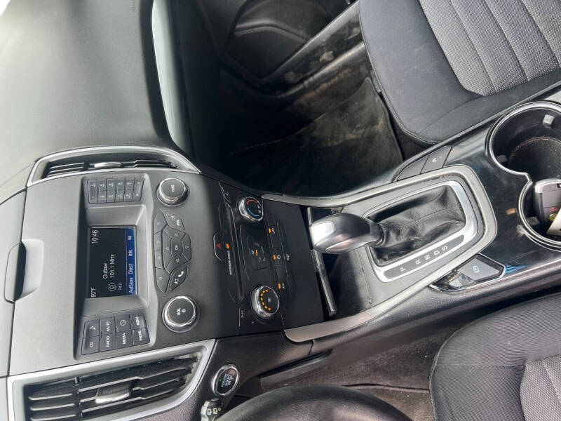 2017 Ford Edge SE
